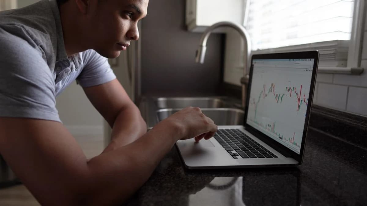 Why Erebor Bank Just Aimed for an $8 Billion Valuation — What Comes Next