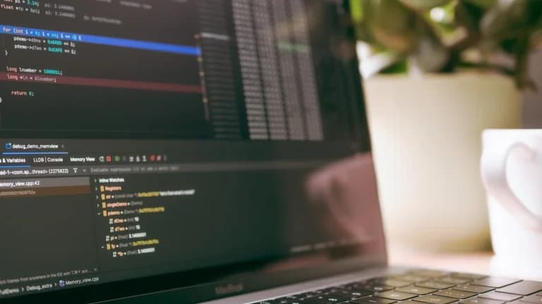 USDC Minting Surges to $2.25 Billion on Solana — What It Means for Traders