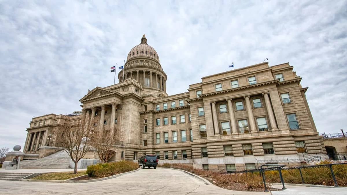 Why Illinois Just Passed a Law to Tax Crypto Transfers