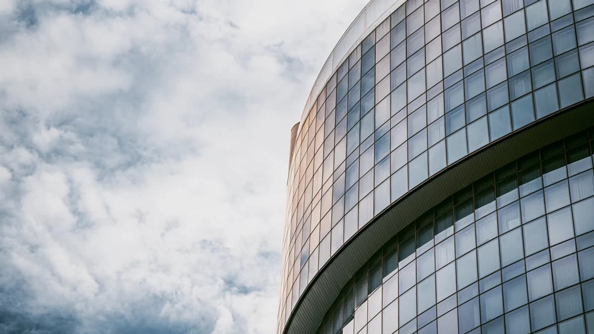 Solana’s Market Dynamics Raise Eyebrows — What’s Ahead for Investors