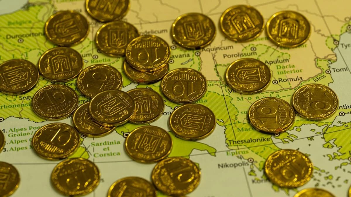 Solana Stirs Interest as Analysts Predict Altcoin Rebound