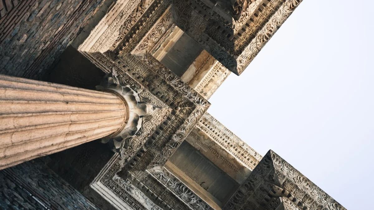 Glassnode Reports Decline in Spot ETF Flows — Here’s Why It Matters