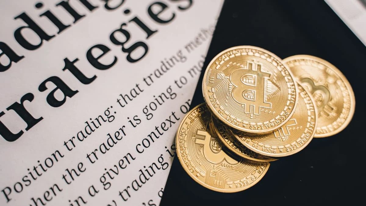 Regulatory Sentiment Shifts — HYPE Gains Traction Amid Market Changes