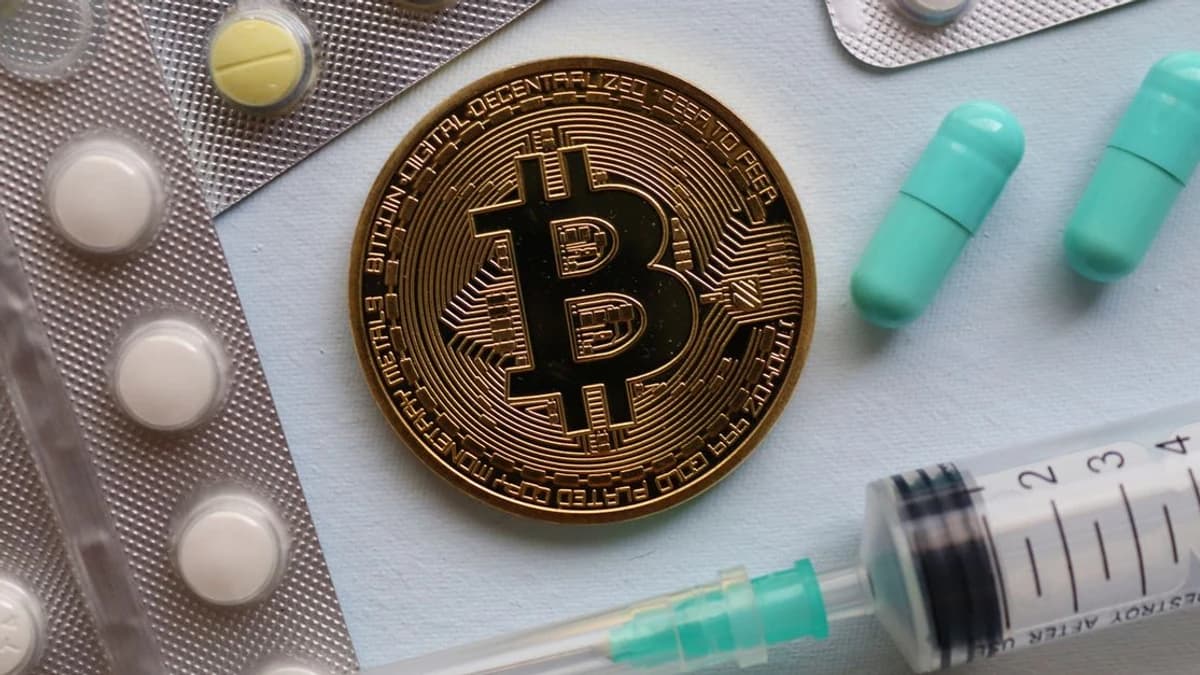 Почему Cointelegraph подчеркивает, что сенатор Ламмис призывает к закону о ясности?