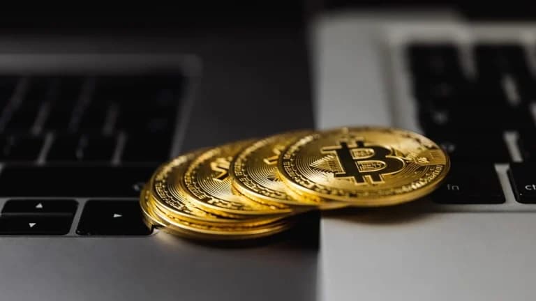 Bitcoin Ranks #7 on Reddit Finance Discussions — What Does This Mean for the Market?